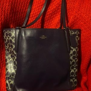 Coach Signature, Purple Tote.